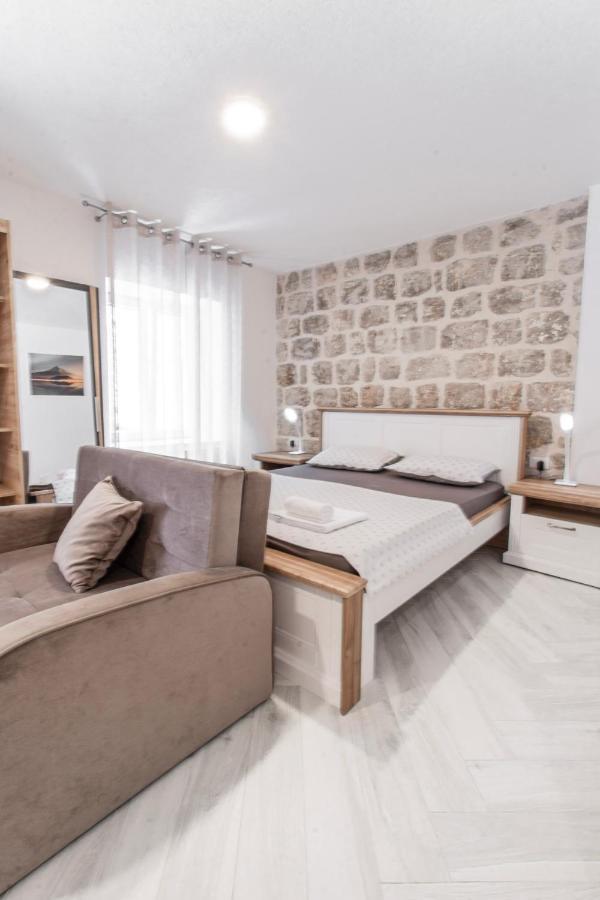 Apartments Florian Lopud Exterior photo