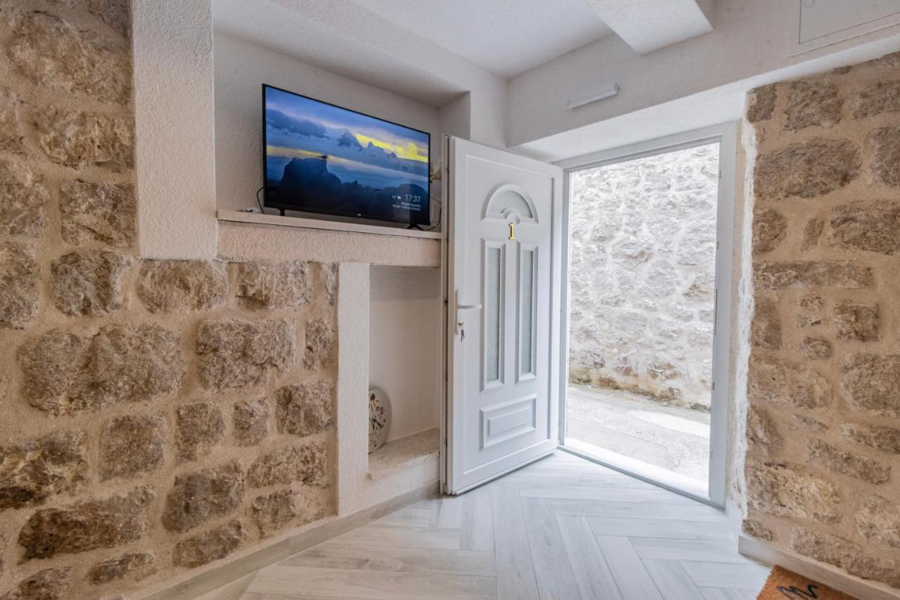 Apartments Florian Lopud Exterior photo