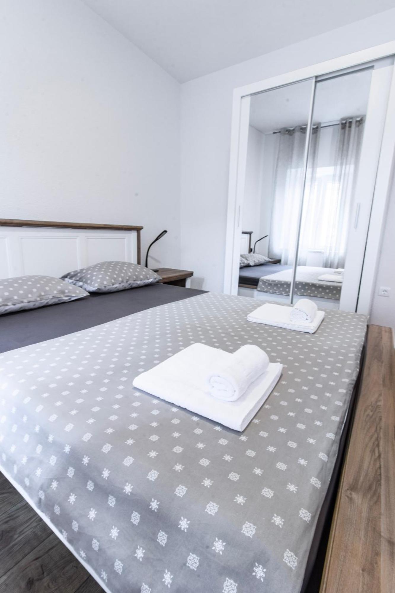 Apartments Florian Lopud Exterior photo