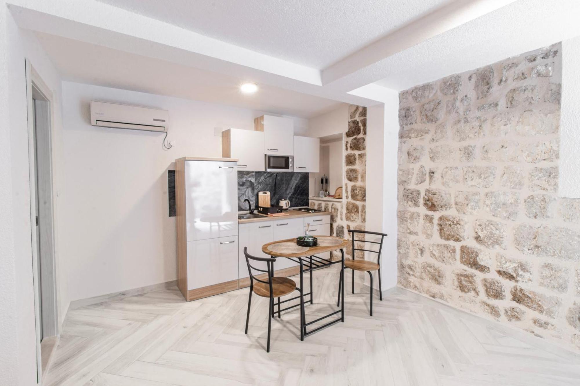 Apartments Florian Lopud Exterior photo