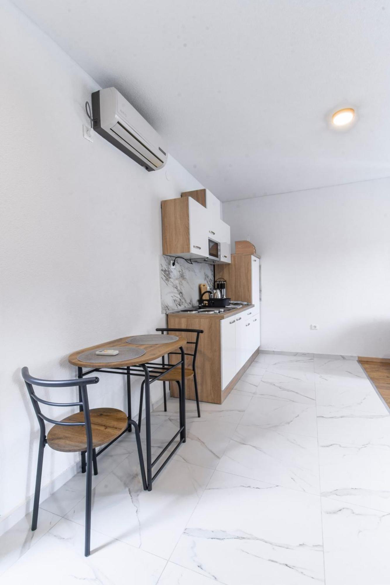 Apartments Florian Lopud Exterior photo