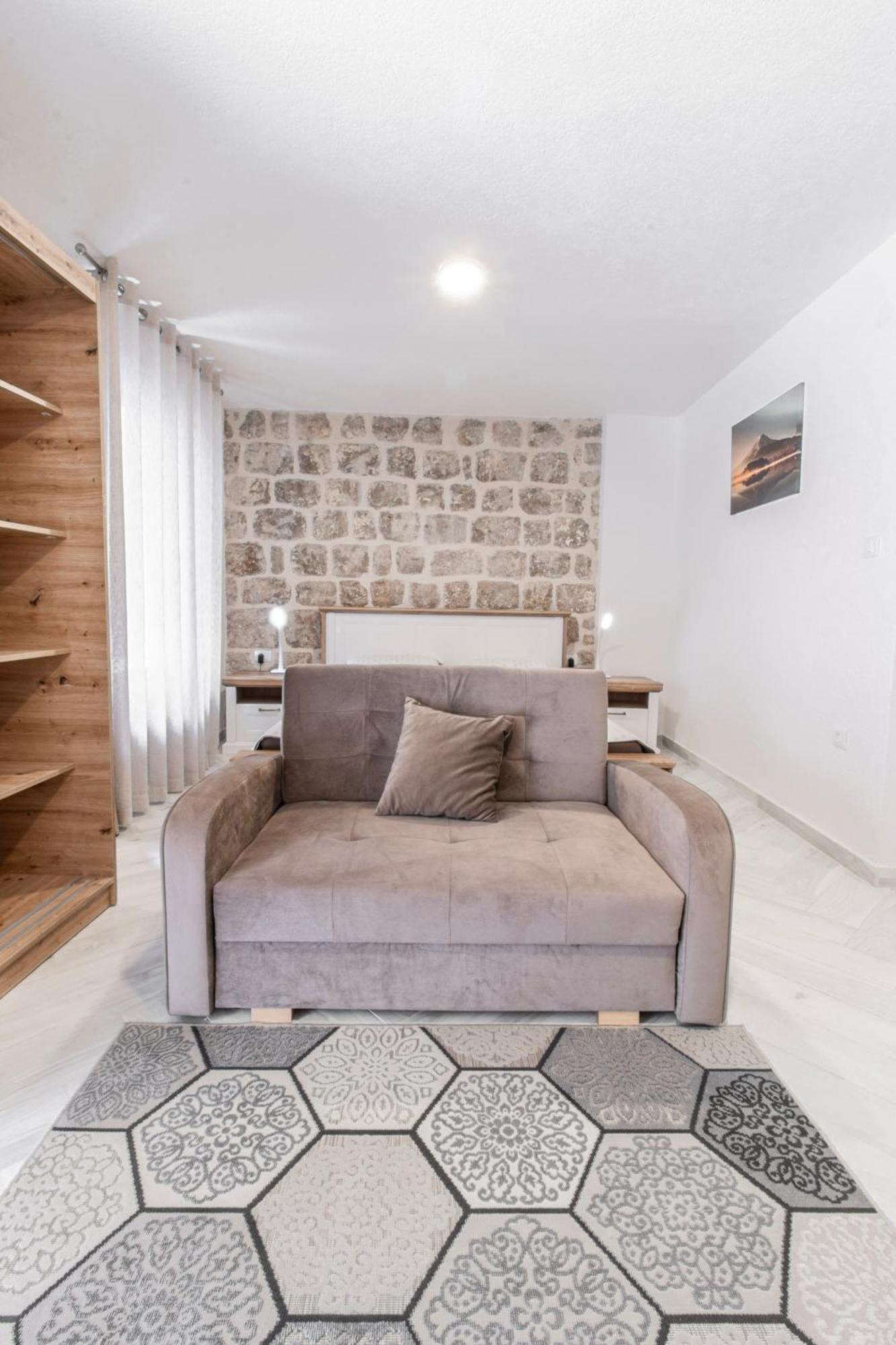 Apartments Florian Lopud Exterior photo